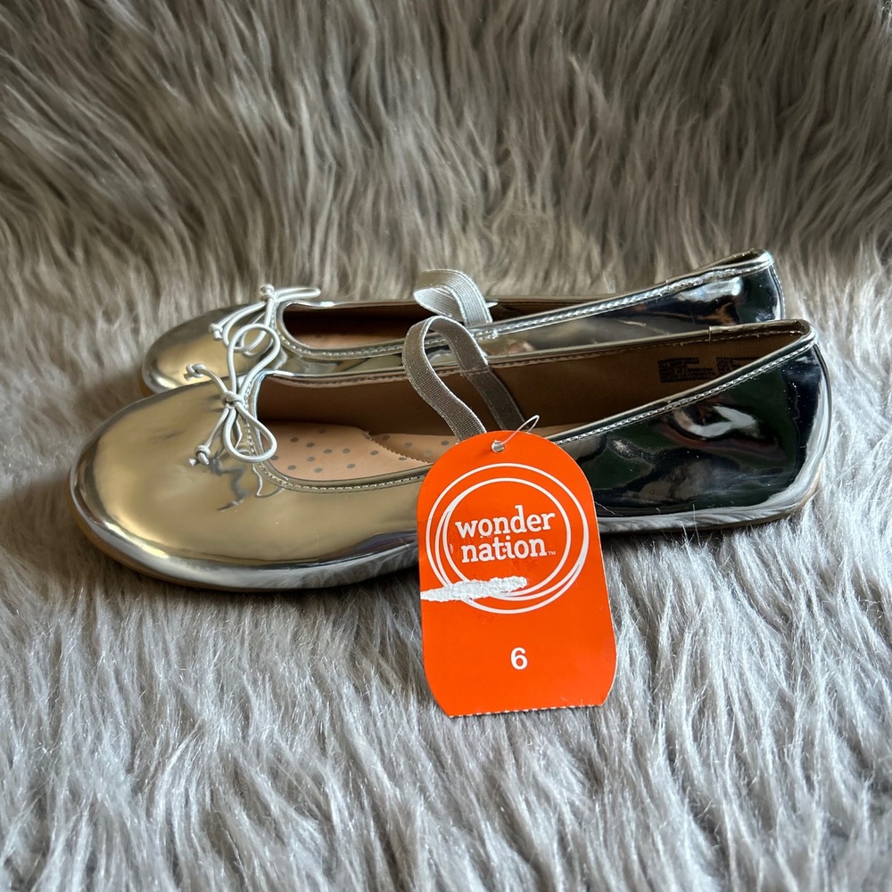 Wonder Nation‎ Bow Ballet Flats Big Girls Size 6 Silver Slip On Mary Jane Shoes